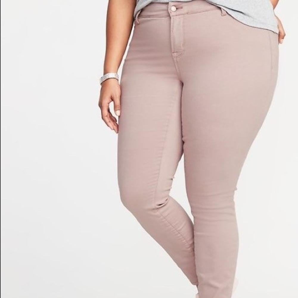 Old Navy Build In Warm Rockstar Super Skinny Jeans